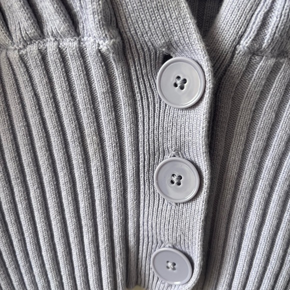 Aritzia Wilfred Plunge Front Cardigan in Lilac - Picture 6 of 13